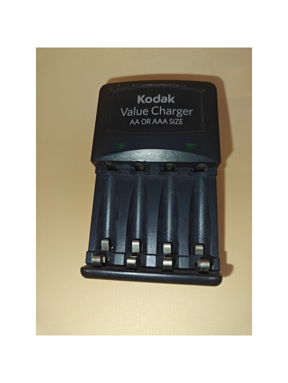 Kodak K620 AA AAA Smart Battery Charger Compact Portable Travel Black